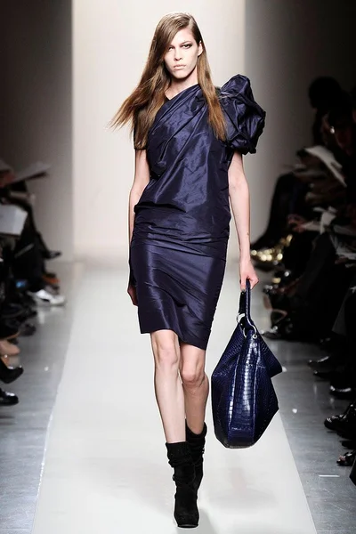 Look 17